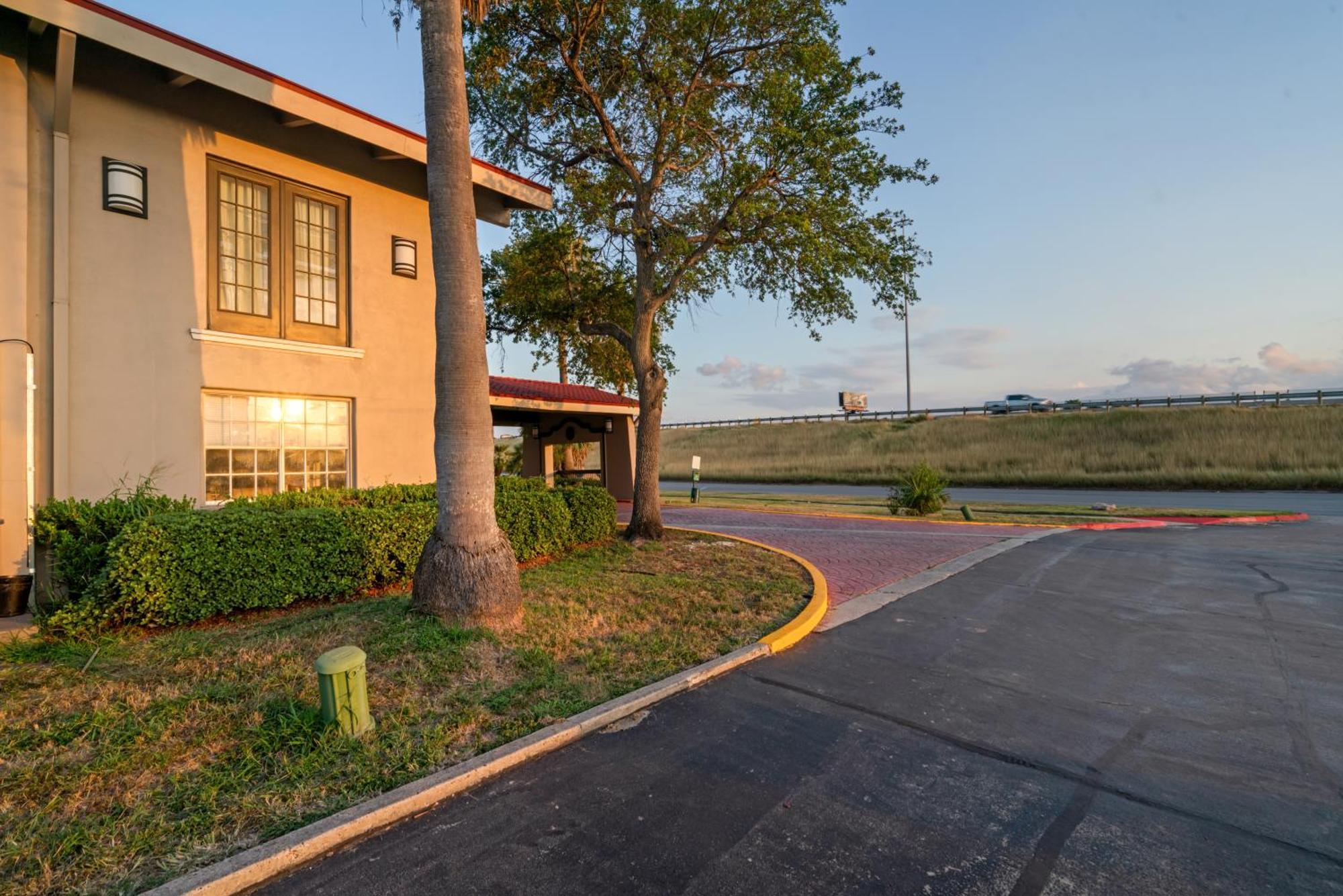 La Quinta Inn By Wyndham Corpus Christi North Exterior foto